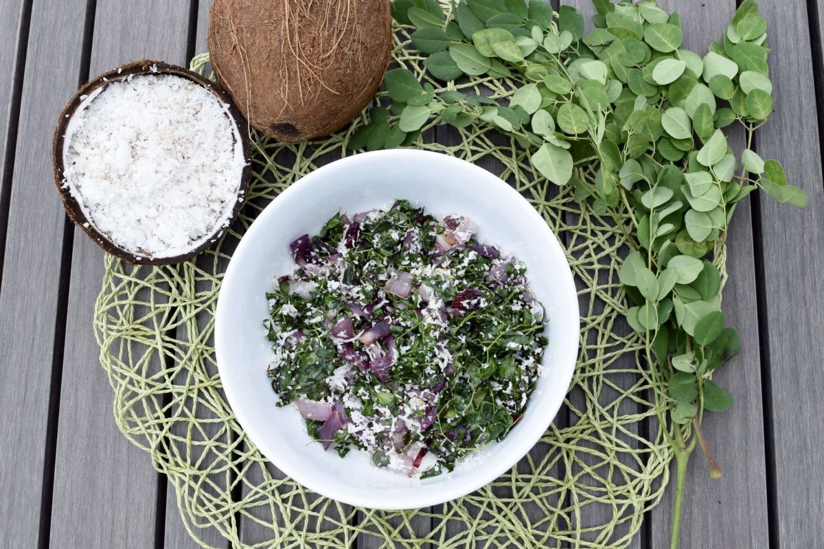 The Amazing Health Benefits of Moringa & How to Use It!