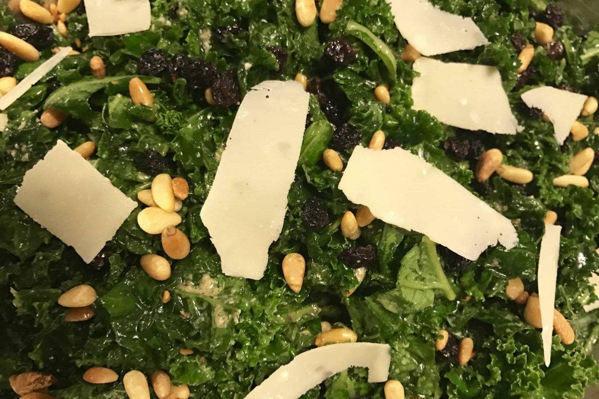 Kale Salad Extraordinaire!