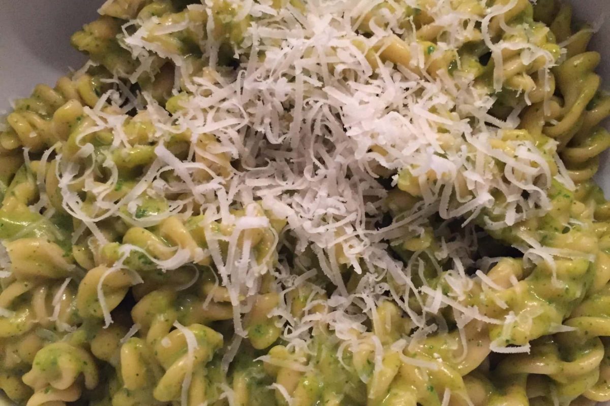 Sweet Green Alfredo Pasta